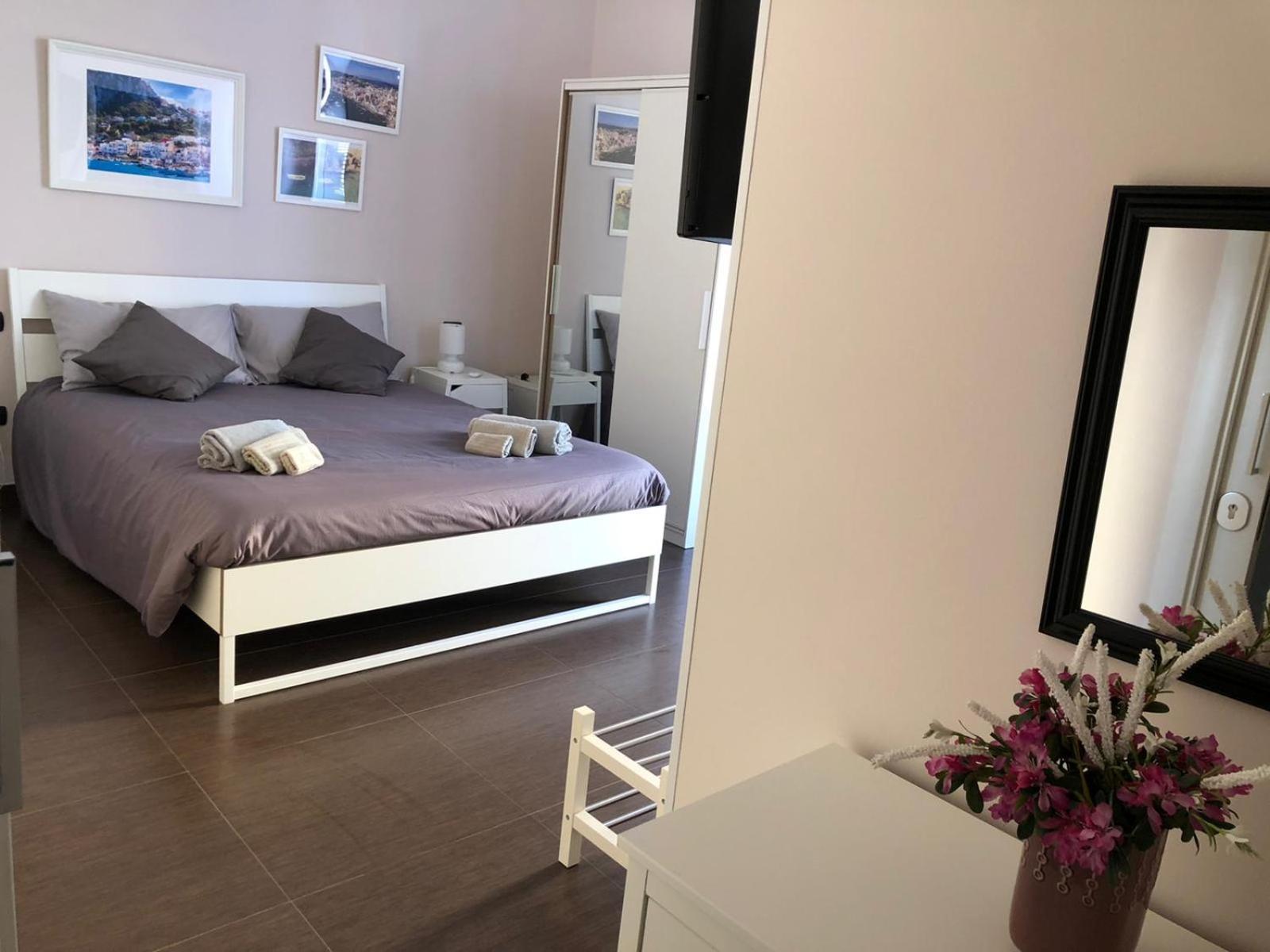 Le Suites Maor Gaeta Rom bilde